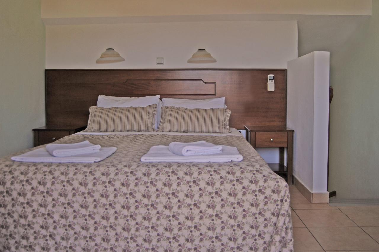 Aparthotel Elizabeth à Roda  Extérieur photo