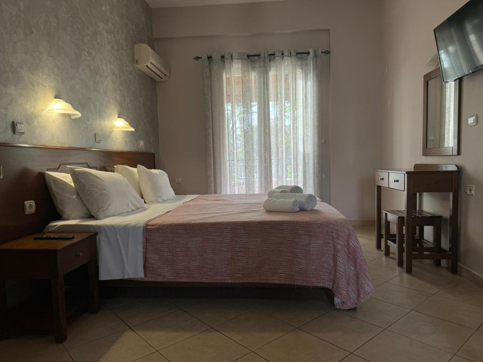 Aparthotel Elizabeth à Roda  Extérieur photo