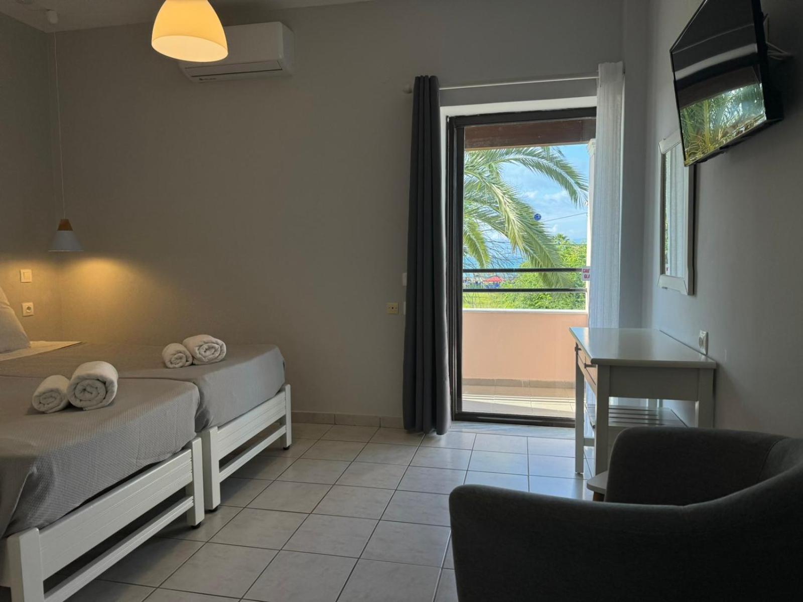 Aparthotel Elizabeth à Roda  Extérieur photo
